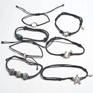 Set of 7 Black Adjustable Slider Bracelets‎